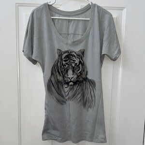 New York & Company Tiger Short Sleeve